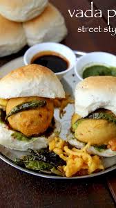 Vada Pav Recipe How To Make Vada Pav Wada Pav Recipe Video Recipe Video Indian Snack Recipes Breakfast Recipes Indian Pav Recipe