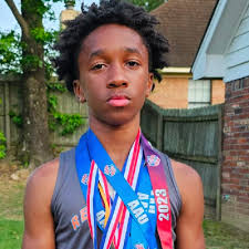 London Shaw's Instagram, Twitter & Facebook