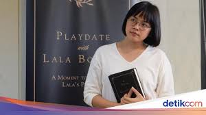 Correct me if i'm wrong, the first one is written in similar theme and tone as the second book (don't punish me, i'm not yet read the first book haha, i only wrote it based on number of reviews in goodreads). Bermain Main Dengan Buku Lala Bohang The Book Of Questions