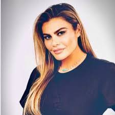 Carla Pierson's Instagram, Twitter & Facebook