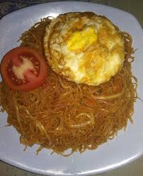 Bee hoon / bihun / mihun adalah mie tipis berwarna putih atau transparan yg terbuat dari . Mie Hun Goreng Steemit