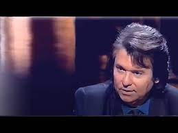 La esposa de Raphael: a sus 85 años rompe el SILENCIO, revelando una  IMPACTANTE y TRISTE verdad - YouTube