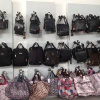Setelah anda membeli tas elizabeth, anda dapat menjaganya dengan mengikuti beberapa cara di bawah ini: Elizabeth Accessories Store