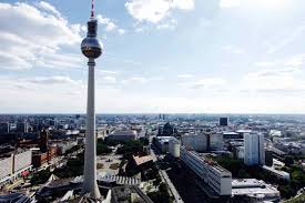Hotels in alexanderplatz, berlin | park inn‎ berlin alexanderplatz. Berlin Die Schonsten Rooftop Bars Und Dachterrassen Peterstravel