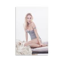 Incredibly Beautiful Actresses Diane Kruger Sexy Hot Girl Poster Posters  Wall Art Painting Canvas Gift Living Room Prints Bedroom Decor Poster  Artworks 24x36inch(60x90cm) : Amazon.ca: Home