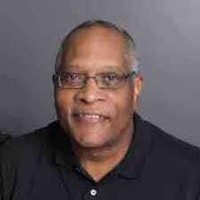 Vincent Holub's Instagram, Twitter & Facebook