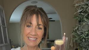 Amazon.com: BH Cosmetics Metal Rose 11 Piece Brush Set With Cosmetic Bag :  Beauty & Personal Care