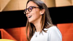 Aurora leone su rai 2, ancor più un fenomeno da palcoscenico. Aurora Leone E Il Giorno Della Finale Ecco Come Votarla A Italia S Got Talent