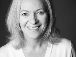 Christine Schmelzer's Instagram, Twitter & Facebook