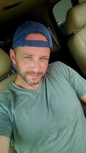 Headed to The Moonshine Run in Johnston City, IL for 2pm acoustic gig. Come  join me.