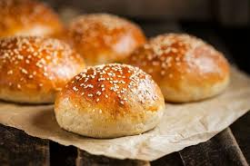 Les pains à burger je les trouve toujours un peu trop sucré à mon goût alors j'ai décidé de les faire moi même. Pogaca Ø§Ù„Ù…Ù‚Ø§Ø¯ÙŠØ± 150ØºØ±Ø§Ù… Ø²Ø¨Ø¯Ø© 3 4ÙƒØ§Ø³ Ø­Ù„ÙŠØ¨ Ø¯Ø§ÙØ¦ Ø¨ÙŠØ¶Ø© Ù†ØµÙ ÙƒØ§Ø³ Ù…Ø§Ø¡ Ø¯Ø§ÙØ¦ Ù…Ù„Ø¹Ù‚Ø© ØµØºÙŠØ±Ø© Ø³ÙƒØ± Ù…Ù„Ø­ Ù…Ù„ Homemade Burger Buns Homemade Burgers Burger Buns