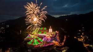 The largest buddhist temple in the whole of malaysia, we joined the thousands of tourists and worshippers from other south east asian. Kek Lok Si Temple Display Of Lights 2019 Penang Events