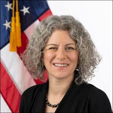 After more than 20 years of federal service, today I will leave the  Department of Health and Human Services. I want to thank all of those who  have worked with me over