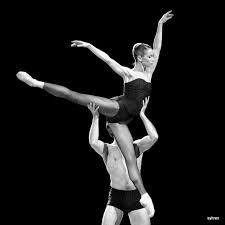For a ballet dancer, the relationship with one's foot is of crucial importance. Eleonora Abbagnato Et Alexis Renaud Bellafigura Masterpiece Jirikylian Eleonoraabbagnato Alexisrenaud Operadeparis Pariso Foto Artistiche Instagram Foto