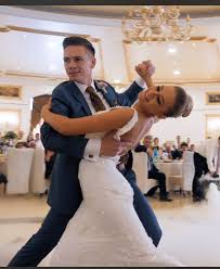 Restaurant nunta gherla salon nunta gherla locatie nunta gherla. Video NuntÄ Mare Senatorul Ioan Simionca Si A MÄritat Fata Nume Din Folclor Si PoliticÄ La Eveniment RÄsunetul