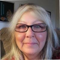 Traci Schuck's Instagram, Twitter & Facebook