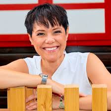 Diese ROSEN tragen unsere Namen“