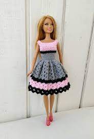 Zum einen kann diese genäht werden. Barbie Clothes Barbie Crochet Dress For Barbie Doll Barbie Crochet Dress Crochetedbarbiedollclothes Hakeln Sie S Barbie Kleider Barbie Puppen Kleidung