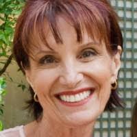 Elizabeth Mance's Instagram, Twitter & Facebook