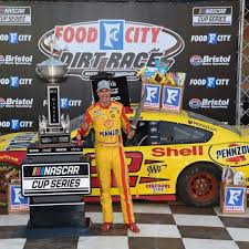 Nascar cup series driver and team standings as well as playoff point totals, rank, and grid. Joey Logano Earns Historic Victory In Food City Dirt Race News Media Bristol Motor Speedway