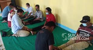 Maybe you would like to learn more about one of these? Pelatihan Refleksi Yang Digelar Ayep Zaki Di Desa Cihanjawar Masuk Sesi Keempat