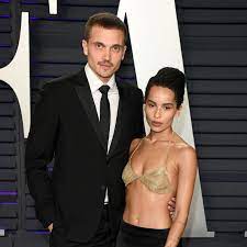 While zoë kravitz's wedding to fellow actor karl glusman happened in june 2019, very little details were shared with the public. Zoe Kravitz Nach Nur 18 Monaten Scheidung Von Karl Glusman Gala De