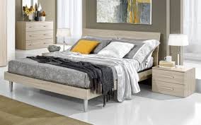 Sommier o con testiera, liscia o capitonne, anche con box contenitore. Letto Contenitore Senza Testata Mondo Convenienza