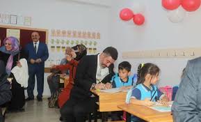 Baba altun daha sonra zeytinburnu eski kozlu mezarlığı'na defnedilecek. Hayirli Evlat Hakan Altun