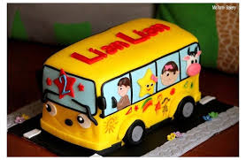 Wheels On The Bus Birthday Cake Transport Birthday Cake For Boys Transportbirthdaycakeforboys Bus Cake Toddler Birthday Cakes School Bus Cake