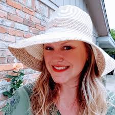 Britany Bethke's Instagram, Twitter & Facebook