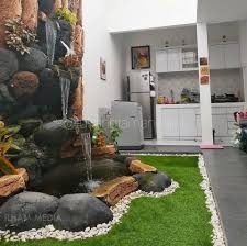 Selain karena terletak di depan rumah, teras juga menjadi tempat untuk menerima tamu. Ilham Media Idea Taman Mini Tepi Rumah Syok Im Facebook