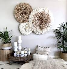 Traditionally worn in the cameroon's by tribal chiefs and royal families in tribal ceremonies, the juju hats are made by artisans from dyed feathers. 60 Best Juju Feather Wall Hanging Ideas Feather Wall Hanging Feather Wall Juju