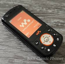 Sony Ericsson W900 (The King of Walkman ...