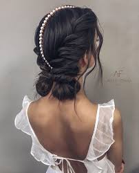 A medium straight hairstyle can be worn as an everyday look at work, home, or play. 25 Stylish And Modest Wedding Hairstyles For Medium Hair In 2020 The Best Medium Hairstyle And Haircut Ideas 2020