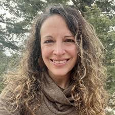 Wanda Helm's Instagram, Twitter & Facebook