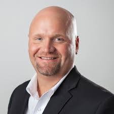 Kevin Ballinger's Instagram, Twitter & Facebook