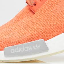Take your game to a whole new level by customising your look before embarking on your next epic adventure. Adidas Nmd R1 Pk B43522 Sneakersnstuff I Sneakers Streetwear Online Seit 1999