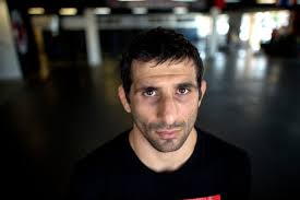 Pro mma fighter, employed by ufc, brazilian jiu jitsu black belt under romulo barral,muay thai student under master rafael cordeiro. Ufc 216 Beneil Dariush Inspired By Fellow Assyrians Orange County Register