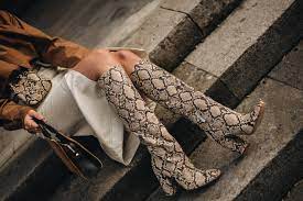 Wir zeigen euch die wichtigsten schuhtrends für herbst und winter 2020/2021 Die Wichtigsten Stiefel Trends Fur Den Herbst Winter 2019 20