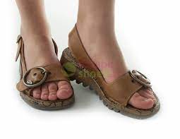 Sandals Fly London Tricky Tram Camel P500452008