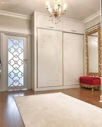 Klasik Mobilyalar Beyazlara Altin Vurgusu Azize Hanimin Evinden 7 Ev Gezmesi Mobilya Klasik Yatak Odalari Luks Oturma Odalari