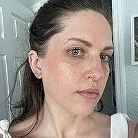 Penelope Chestnut's Instagram, Twitter & Facebook