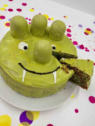 Schimmelkuchen rezepte tipps und tricks atongarix. Olchiger Zebrakuchen Back Dein Lieblingsbuch Februar 2021 Backen Mit Minis