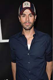 By the turn of the millennium he made a successful crossover into. Enrique Iglesias Steckbrief News Bilder Gala De