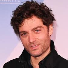 13 Hours: Race Against Time (2010)