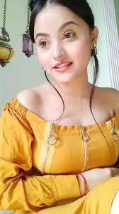 She Shines⭐✨ #reels #reelitfeelit #riyashukla #riyaswonderland