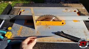 Etabli Avec Scie Sous Table Triton Twx7 Portillon Bois Portillon Acier