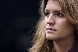 Mais marlène schiappa ne se lance pas dans une carrière d'instagrameuse mode. Marlene Schiappa Au Centre D Une Polemique Pour Avoir Fait La Promotion D Un Salon De