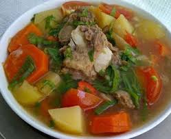 Sedangkan membuat sambal setiap kali jam makan itu sangat merepotkan. Resep Sop Daging Sapi Royco Resep Sop Daging Sapi Spesial Sop Daging Sapi Betawi Daging Sapi Sapi N Delicious Healthy Recipes Paleo Chicken Soup Delicious Soup