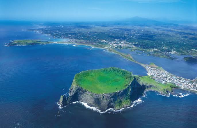 Mga resulta ng larawan para sa Jeju Island, New 7 Wonders of Nature"